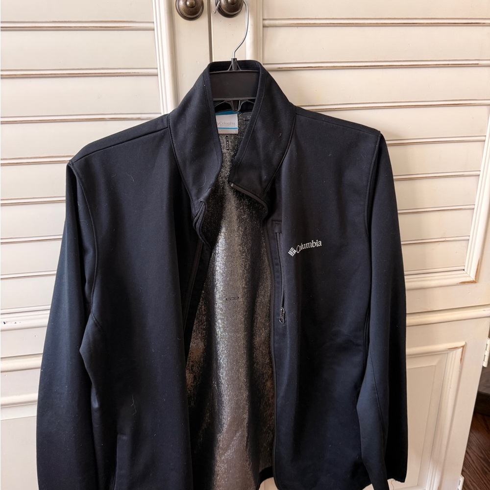 Columbia Men's Black Performance Jacket